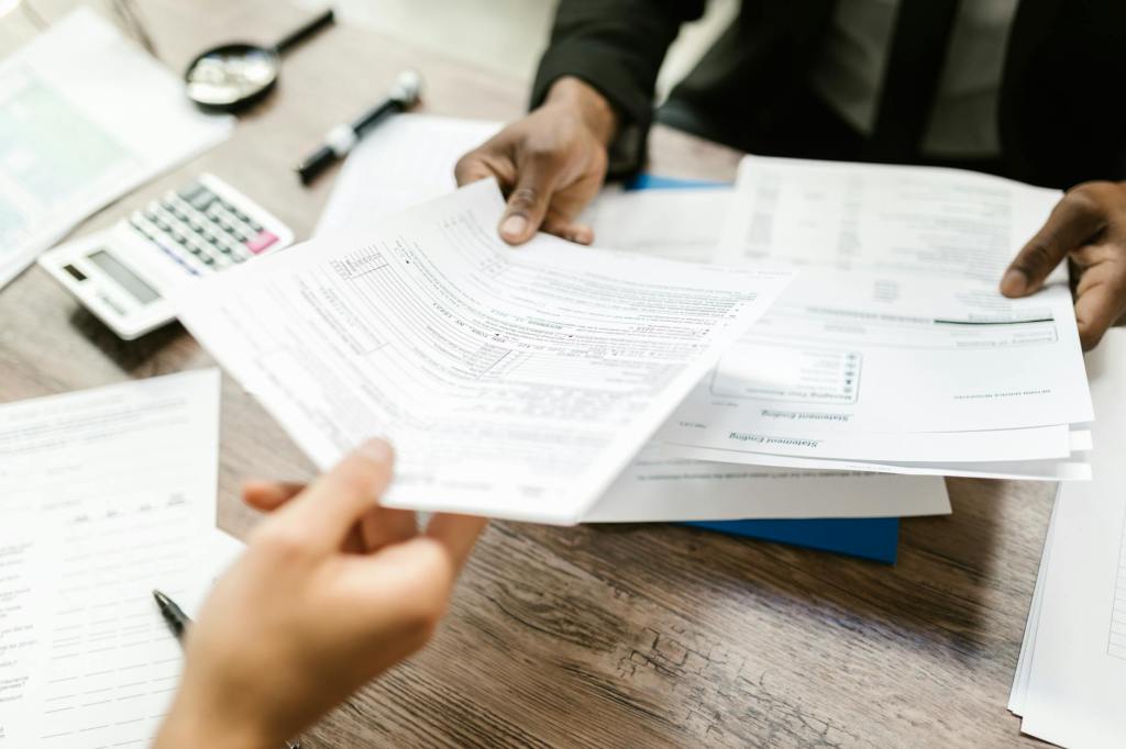 Checklist financiero del joven profesional: seguros que debes tener antes de los&nbsp;30
