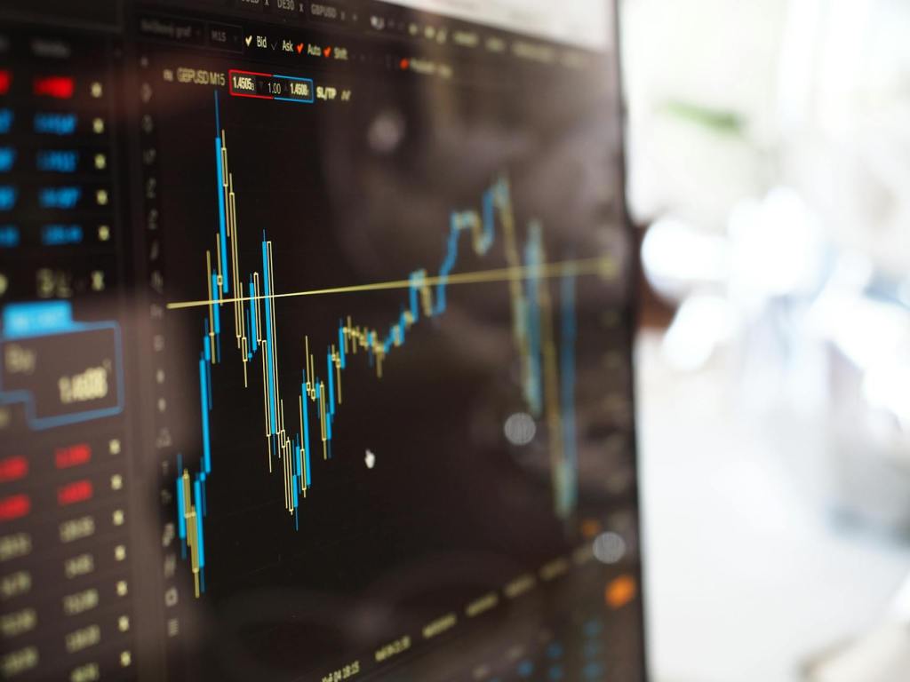 Seguro vs. Otras Formas de Inversión en Guatemala: Riesgo vs.&nbsp;ROI